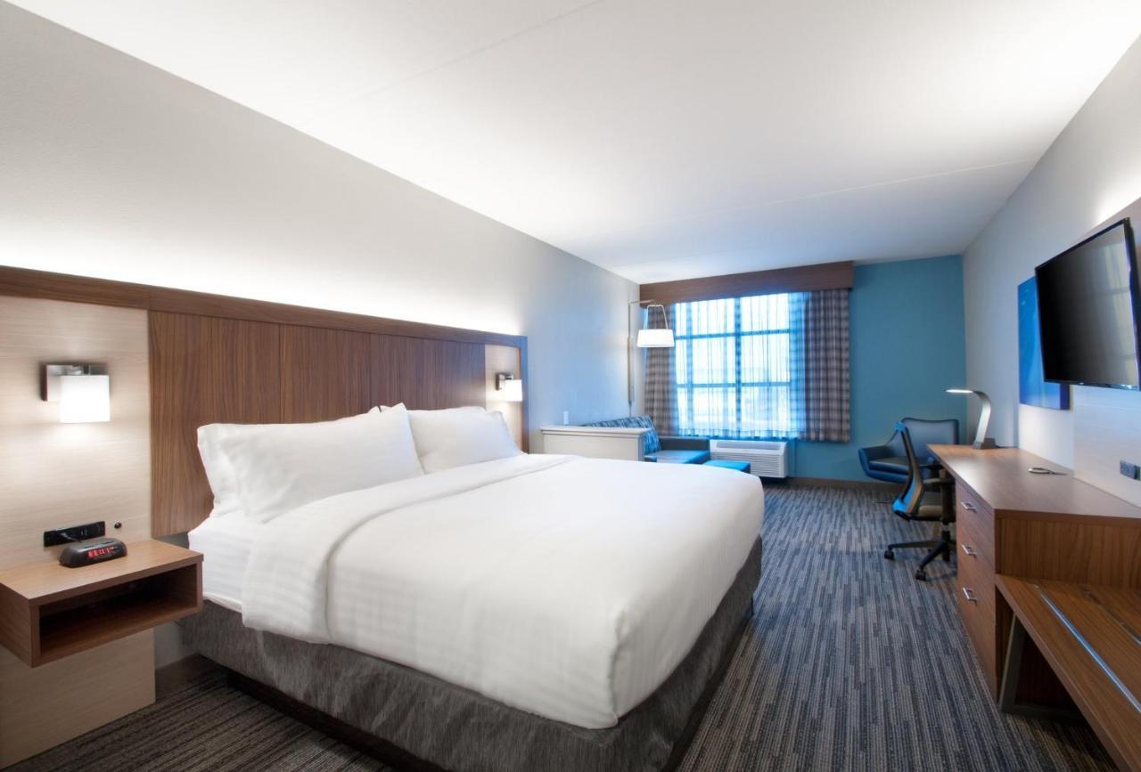 Holiday Inn Express Quantico - Stafford By Ihg Exterior photo