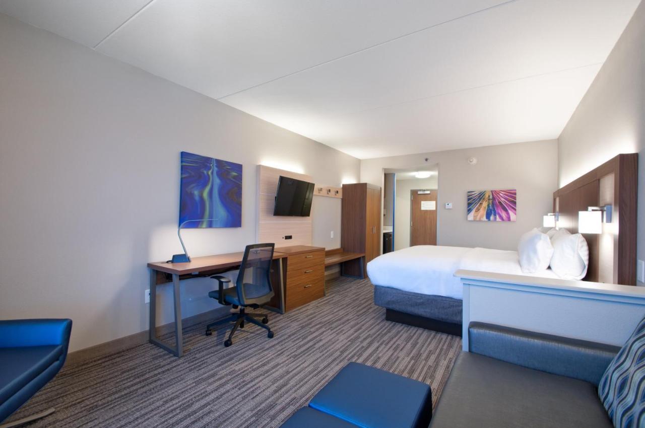 Holiday Inn Express Quantico - Stafford By Ihg Exterior photo
